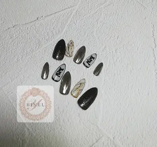 ネイル Nail Salon Y.BINELのネイルデザイン