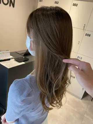 セミロング カラー レイヤー×髪質改善 ×透明感/杉田 圭のヘアスタイル