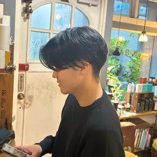 ミディアム メンズ BRITS 渡辺 菜々子のヘアスタイル