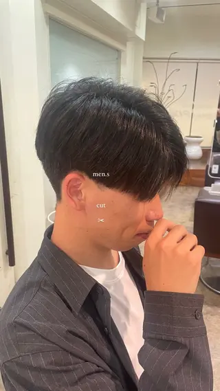 メンズ Poche 丸山 愛万音のヘアスタイル