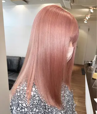 ロング カラー 色ムラ修正の神様 新宿ハイトーンかすみのヘアスタイル