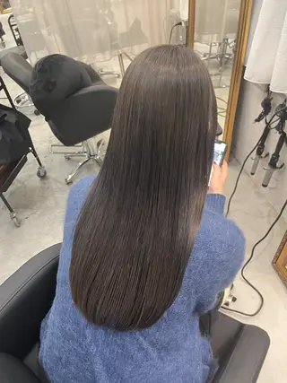 ロング カラー グレージュ/透け感 カラー/透明感カラーのヘアスタイル