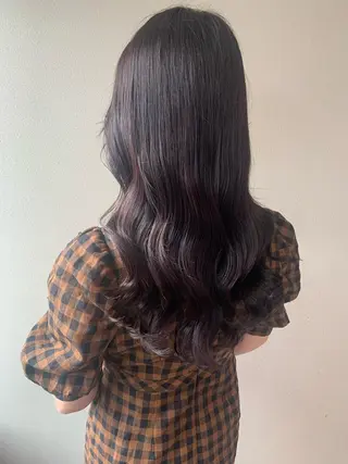ロング カラー 平尾 樹里のヘアスタイル