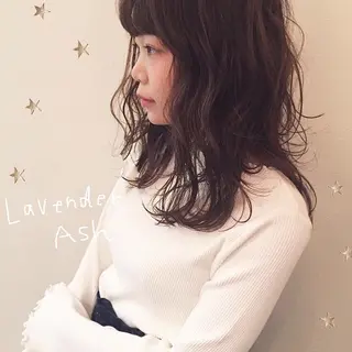 ミディアム カラー 市川 千夏のヘアスタイル