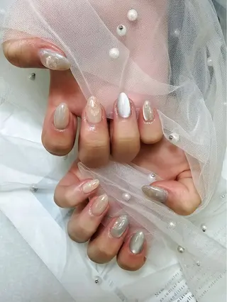 ネイル RUBYネイルサロン 9Caratsのネイルデザイン