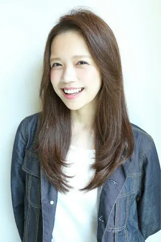 セミロング カラー 菊池 貢平のヘアスタイル