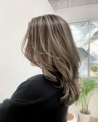 ロング カラー パーマ ヘアアレンジ メンズ キッズ ネイル マツエク・マツパ アイブロウ 韓国風×透明感カラー 髪質改善オタベシンヤのヘアスタイル