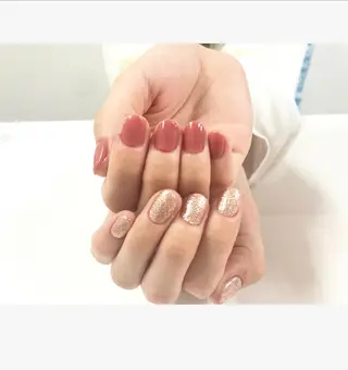 ネイル 吉田 芹菜のネイルデザイン