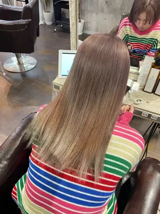 ロング カラー ヘアアレンジ 渋谷のブリーチカラー シェフ🧑‍🍳蓮のヘアスタイル
