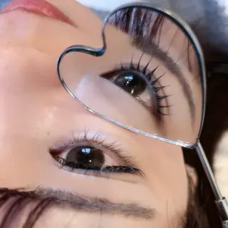 マツエク・マツパ 小澤 琉愛/AURELの眉毛・アイブロウイメージ