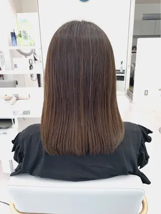 セミロング パーマ ブリーチでもできる 縮毛矯正相原慎🌈のヘアスタイル