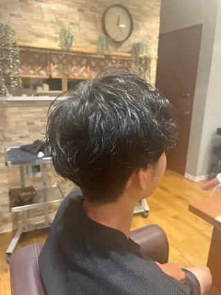 パーマ メンズ 橘 裕花のヘアスタイル