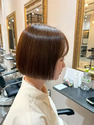 ショート カラー N゜jillva ナンバージルバのヘアスタイル