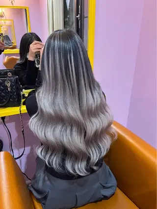 ロング シール＋ちび編み込み エクステ梅田🐨のヘアスタイル