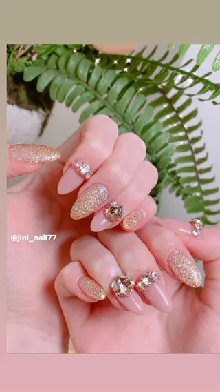 ネイル JINI NAIL所属・ジニ ネイルのネイルデザイン