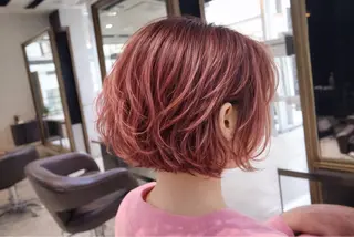 ショート カラー WiLL 阪急茨木店のヘアスタイル