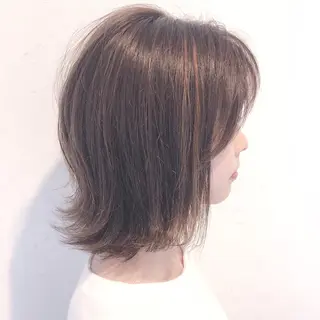 ミディアム カラー 伊藤 さやかのヘアスタイル