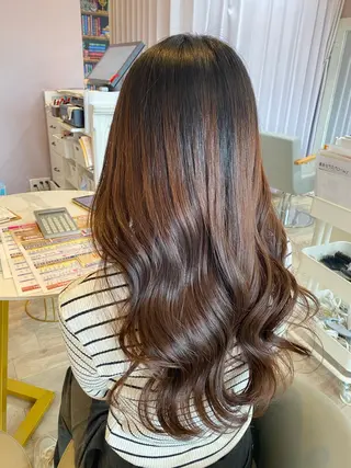 ロング かまだ しおりのヘアスタイル