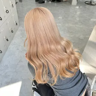 ロング カラー 🖤ハイトーン× レイヤー🖤SARAのヘアスタイル