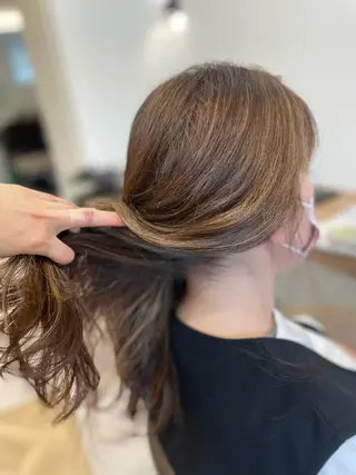 ロング カラー やまこし 美裕樹のヘアスタイル
