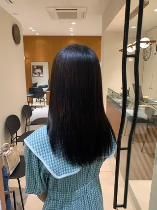 ミディアム yiye shioriのヘアスタイル