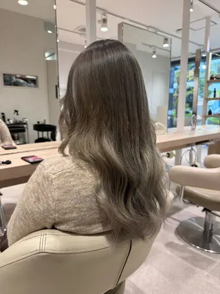 ロング 韓国レイヤー×透明感 カラー/山崎一輝のヘアスタイル