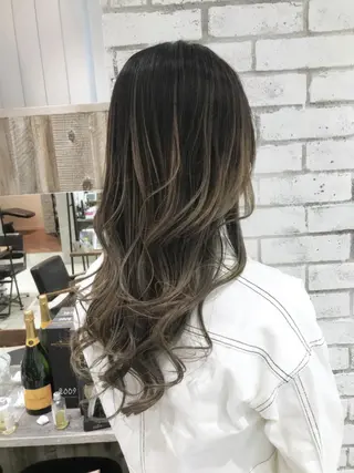 ロング カラー パーマ ヘアアレンジ ネイル マツエク・マツパ バレイヤージュ/ 髪質改善/渡邉悟🌱のヘアスタイル