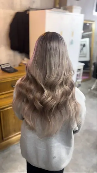 ロング uda 抜きっぱなし /最高級エクステのヘアスタイル