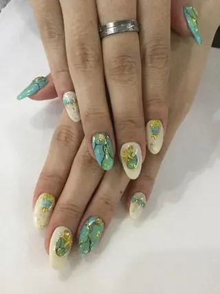 ネイル 💎🐰 saki. m 🐰💎のネイルデザイン