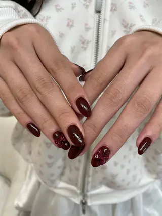 ネイル koyu 🩶のネイルデザイン