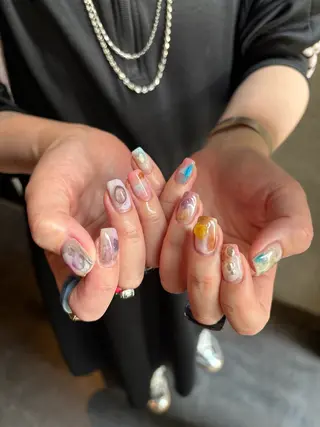 ネイル Manon Tomiのネイルデザイン