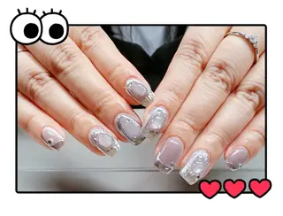 ミディアム FLORA NAIL SALONのネイルデザイン