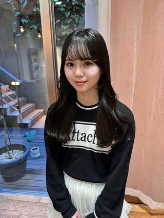 ミディアム パーマ 大橋 芽衣のヘアスタイル