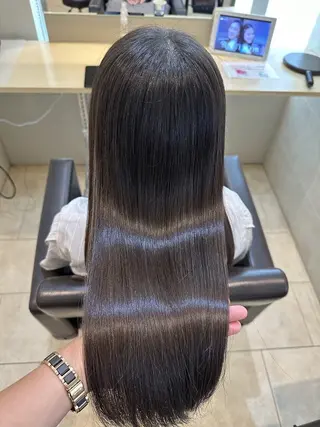 ロング 高槻No. 1レイヤ ーカット🇰🇷白石のヘアスタイル