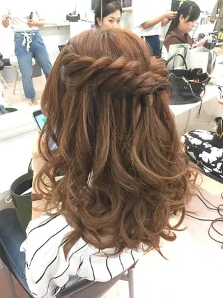 ヘアアレンジ laera 佐藤のヘアスタイル