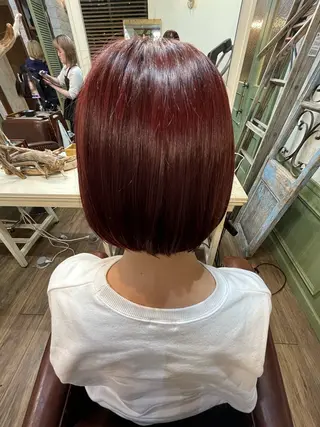 ショート カラー 小森田 果怜 カラー、縮毛矯正のヘアスタイル