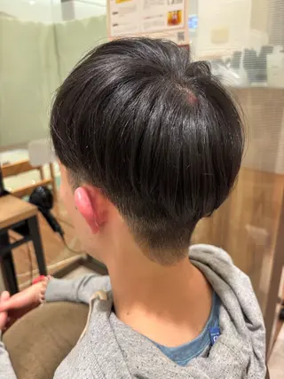 メンズ 笹崎 愛のヘアスタイル