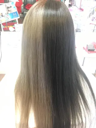 ロング カラー GLAD 萩原のヘアスタイル