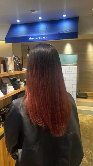 ロング カラー 坂下 かのんのヘアスタイル
