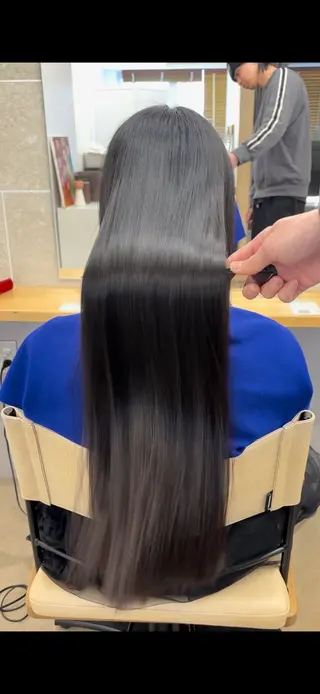 ロング 縮毛矯正、髪質改善 肘以上無料のヘアスタイル