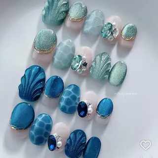 ネイル MAXKELLY MAIKAのネイルデザイン