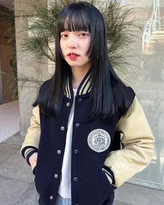 セミロング カラー パーマ ヘアアレンジ メンズ キッズ ネイル mana 暖色カラーカットのヘアスタイル