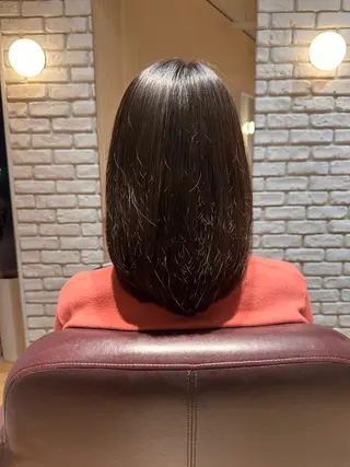 ミディアム 松浦 麻衣のヘアスタイル