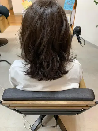 カラー 宮崎 千夏のヘアスタイル