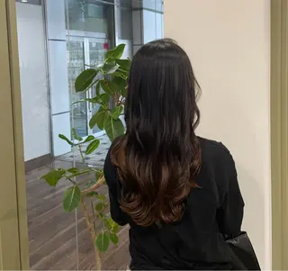 ロング カットパーマモデル 山中 遥のヘアスタイル