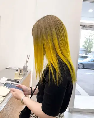 セミロング 松井 佑太のヘアスタイル