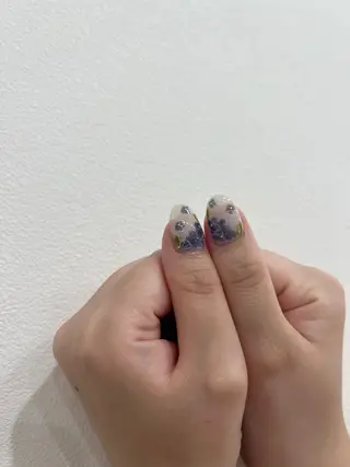 ネイル NAGISA🧁🎀 持ち込み⌇パラジェルのネイルデザイン