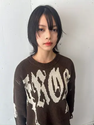 ショート ウルフカット レイヤーカット上柿のヘアスタイル