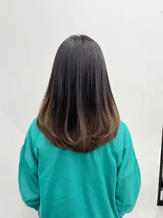 セミロング カラー 【公式】amble luxe池袋東口🩷のヘアスタイル