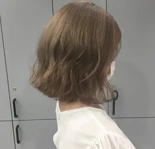 ミディアム カラー 狩野 羅夢のヘアスタイル